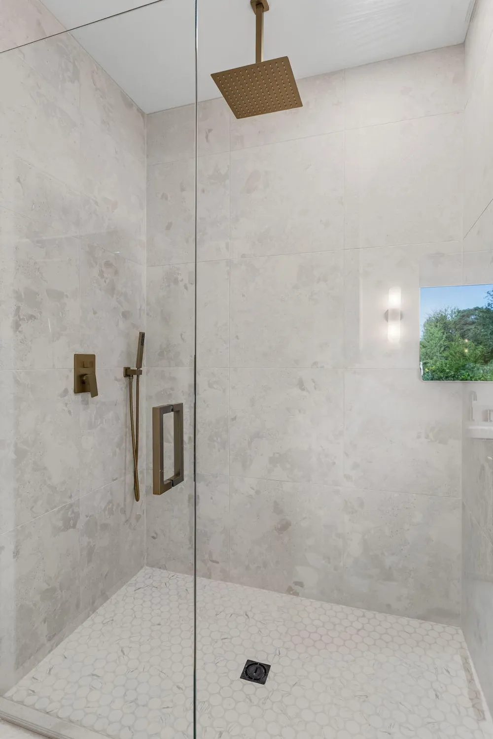 6011 Hidden Creek Trail Hamilton, MI 49419