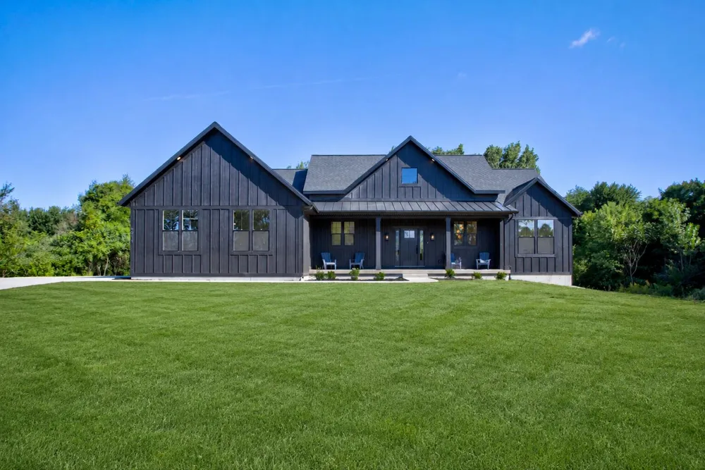 6011 Hidden Creek Trail Hamilton, MI 49419