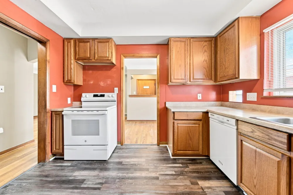 11386 Hemingway Street Redford, MI 48239