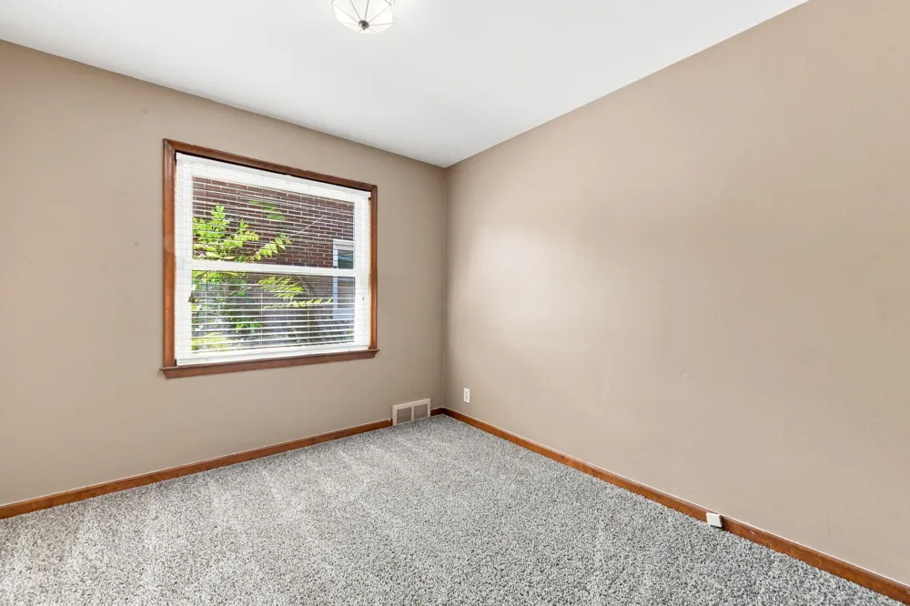 11386 Hemingway Street Redford, MI 48239