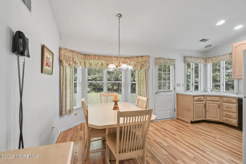 513 Waterford Drive Manchester, NJ 08759