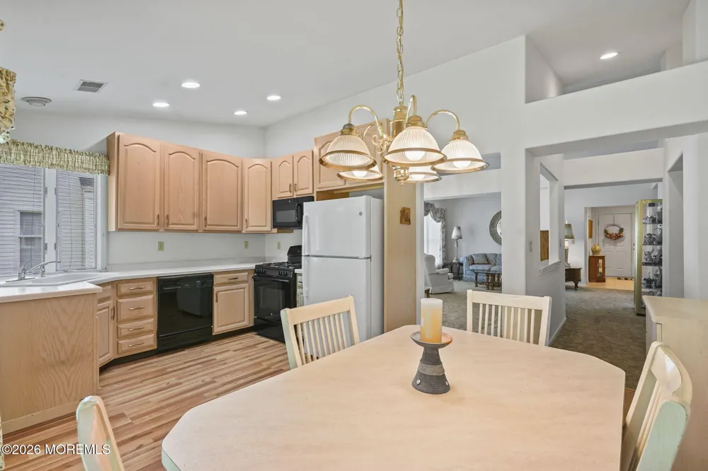 513 Waterford Drive Manchester, NJ 08759