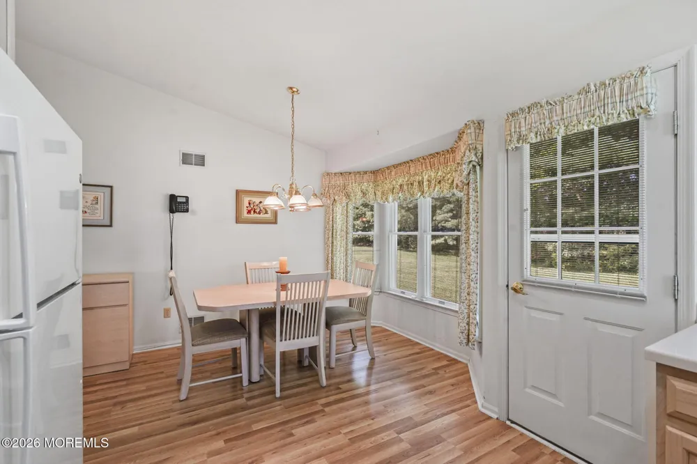 513 Waterford Drive Manchester, NJ 08759