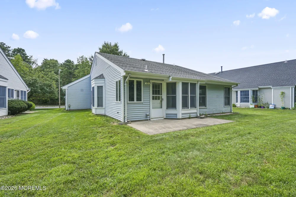 513 Waterford Drive Manchester, NJ 08759