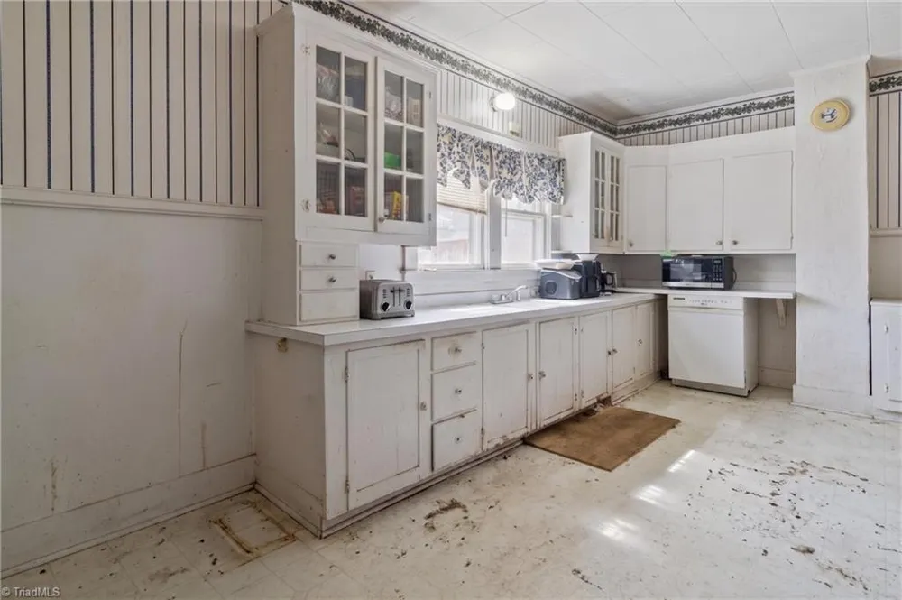 4345 Folger Road Julian, NC 27283