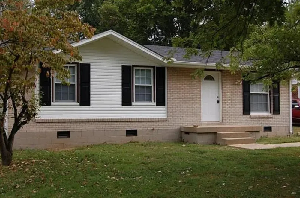 121 Cole Dr Hendersonville, TN 37075