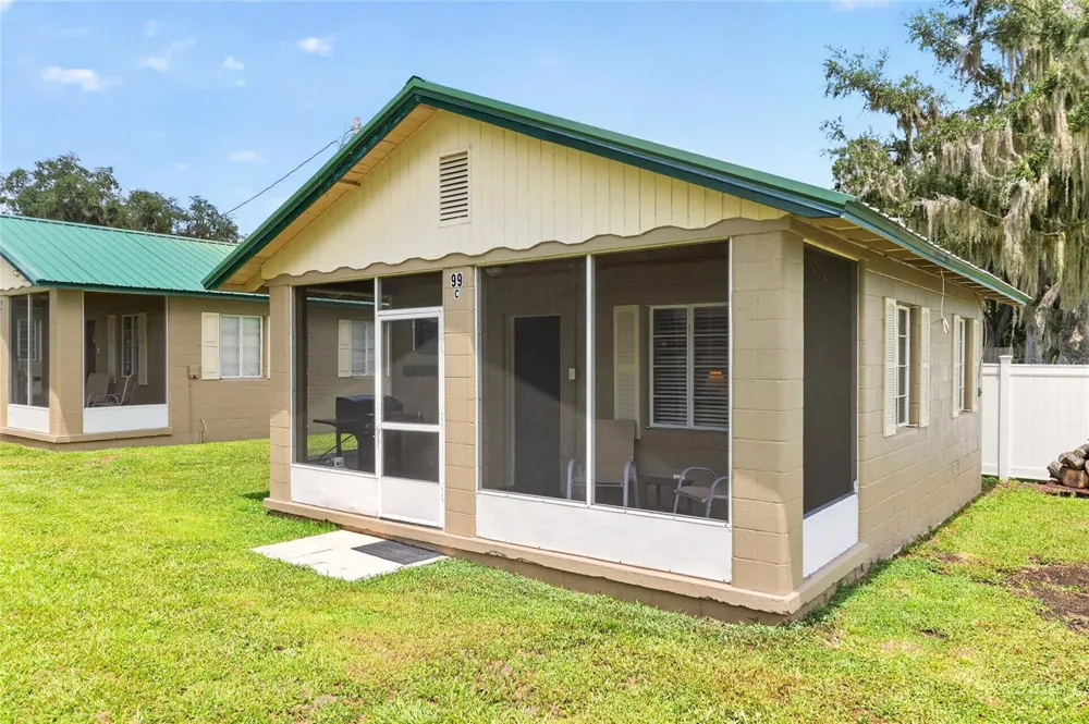2489 LAKEFRONT DRIVE Hernando, FL 34442