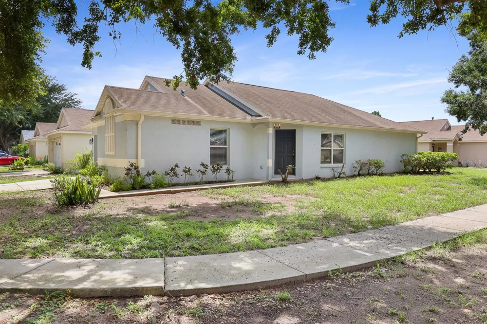 7408 OXFORD GARDEN CIRCLE Apollo Beach, FL 33572