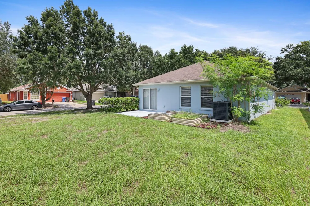 7408 OXFORD GARDEN CIRCLE Apollo Beach, FL 33572