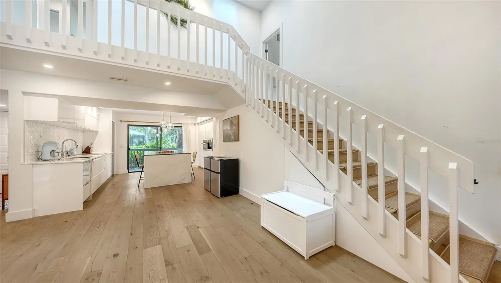 1372 LANDINGS POINT #28 Sarasota, FL 34231