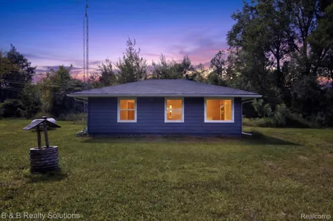 4644 Hillcrest Drive