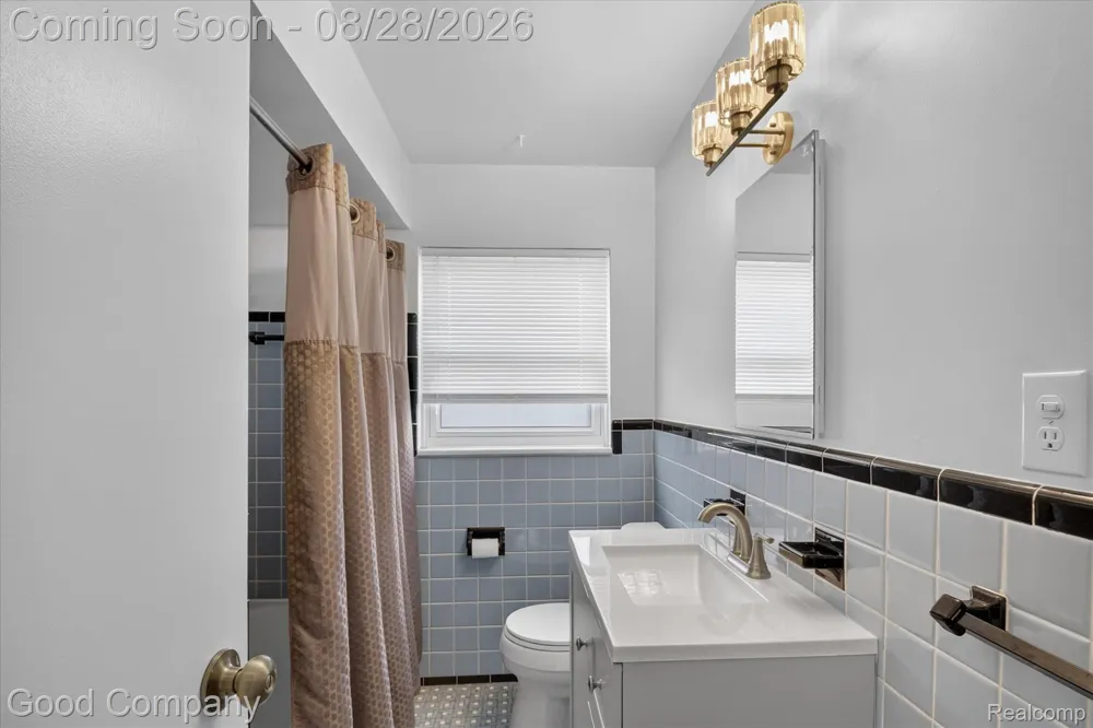 24910 Manhattan Street St Clair Shores City, MI 48080