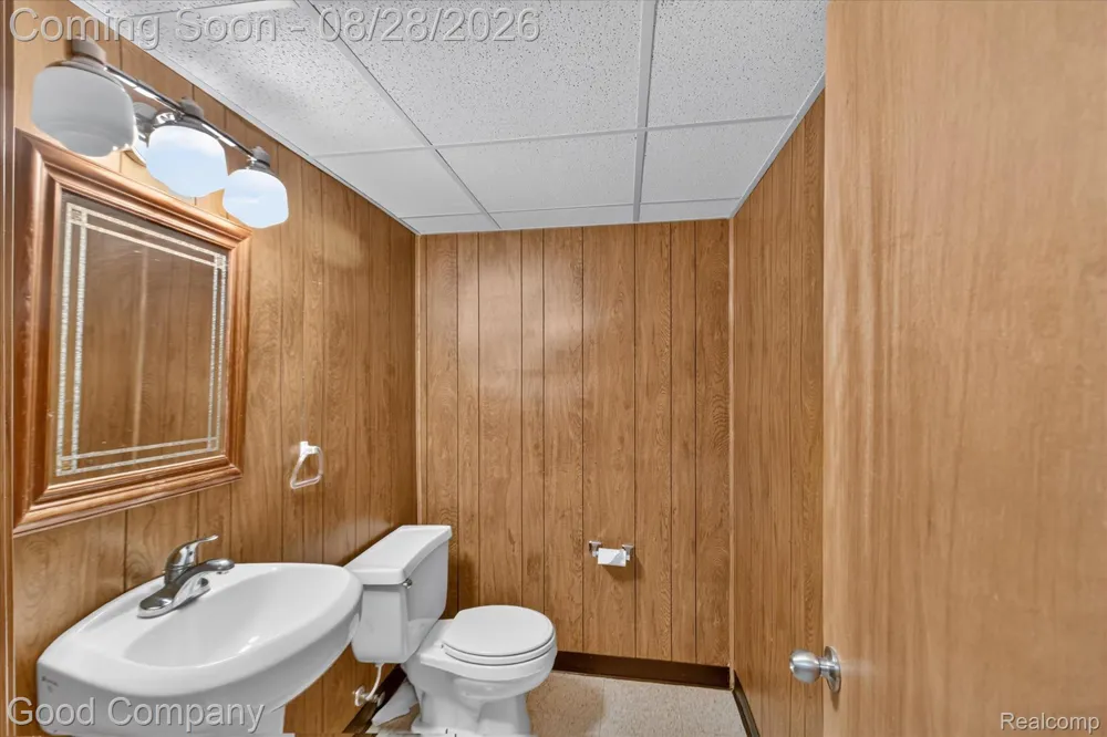 24910 Manhattan Street St Clair Shores City, MI 48080