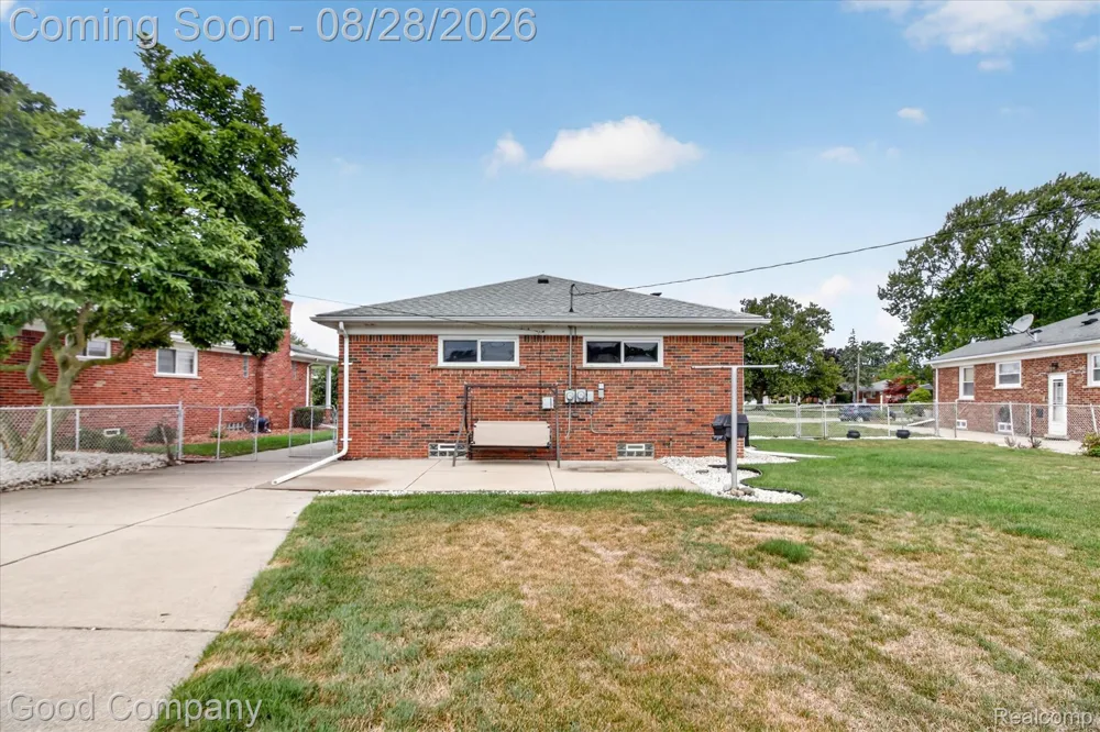 24910 Manhattan Street St Clair Shores City, MI 48080