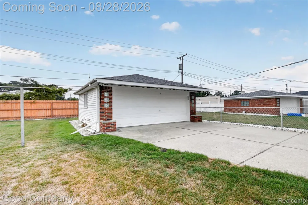 24910 Manhattan Street St Clair Shores City, MI 48080