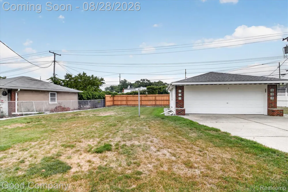 24910 Manhattan Street St Clair Shores City, MI 48080