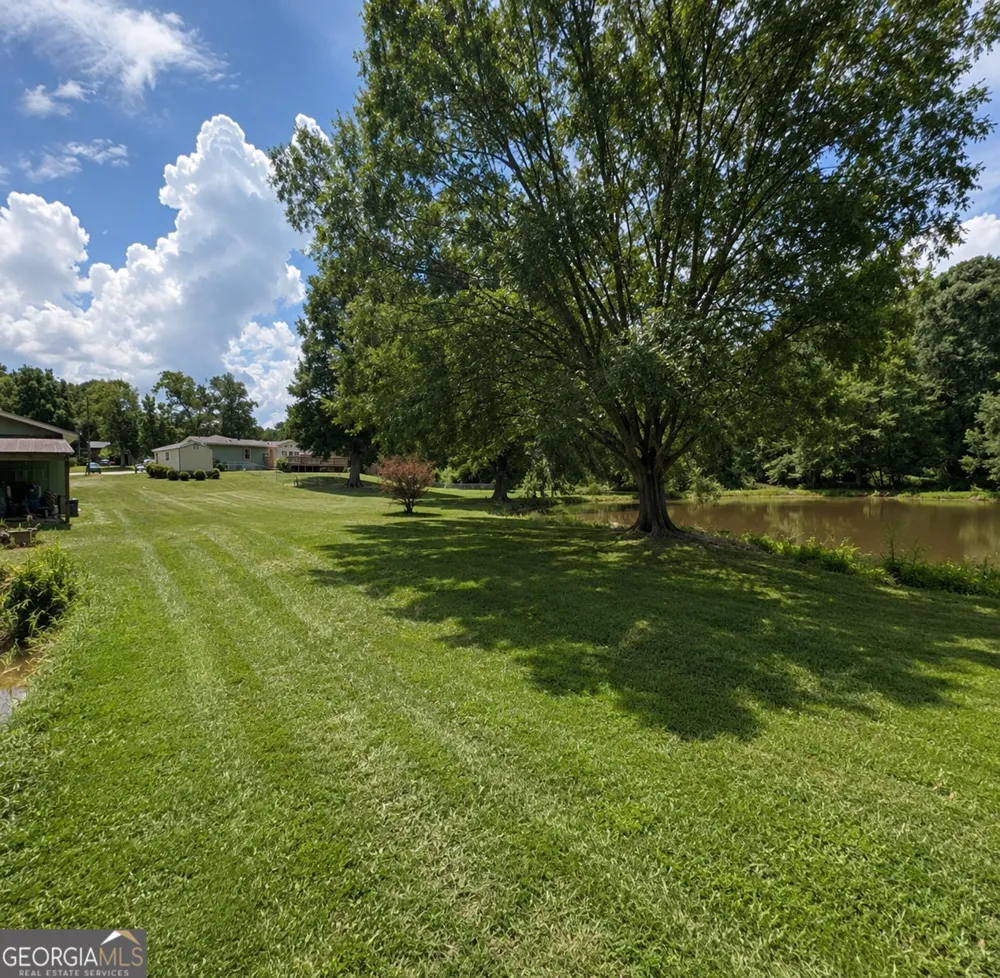 37 Elliott RD Temple, GA 30179