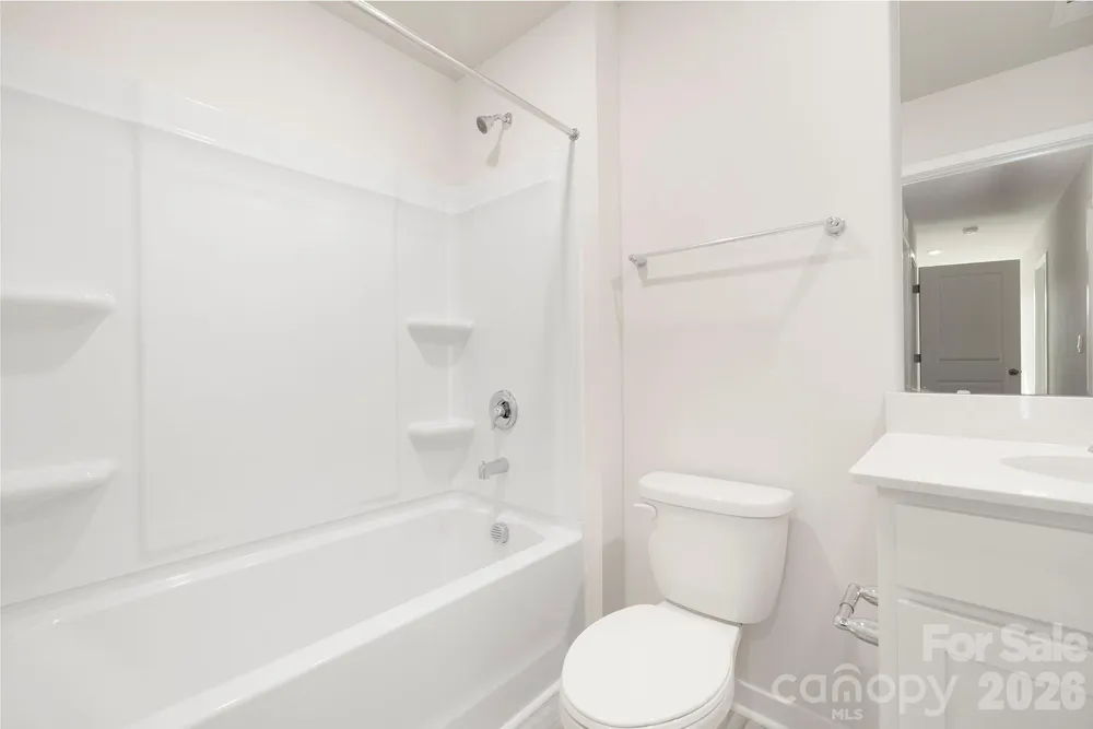 234 Lauren Lane Hendersonville, NC 28792