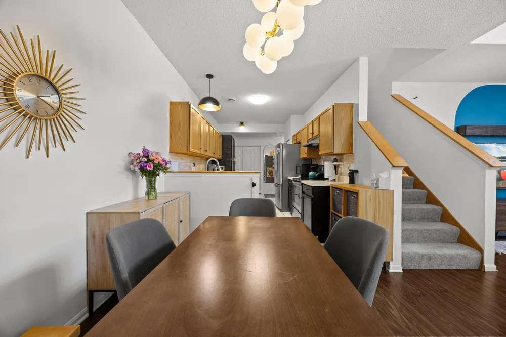 9212 Holly Lane Maple Grove, MN 55311