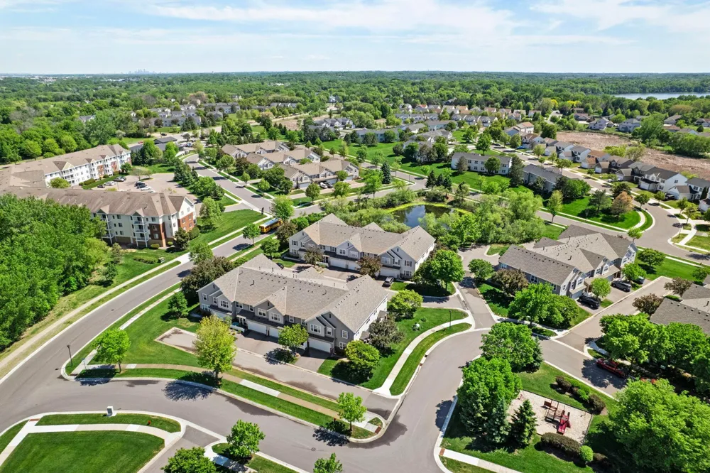 9212 Holly Lane Maple Grove, MN 55311