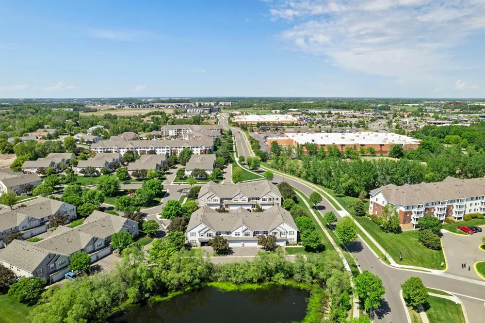 9212 Holly Lane Maple Grove, MN 55311