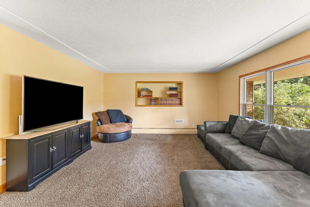 1049 2nd Street Saint Paul Park, MN 55071