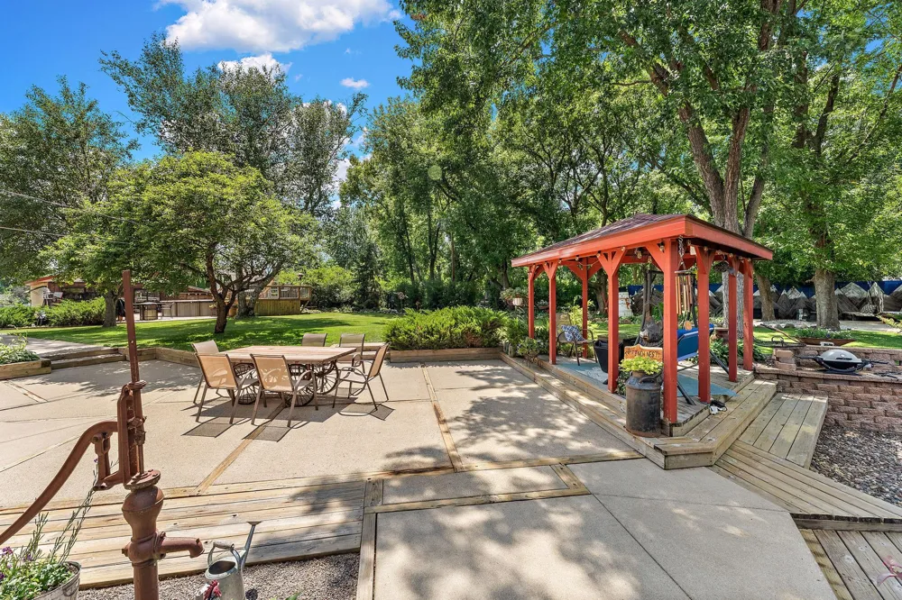 1049 2nd Street Saint Paul Park, MN 55071