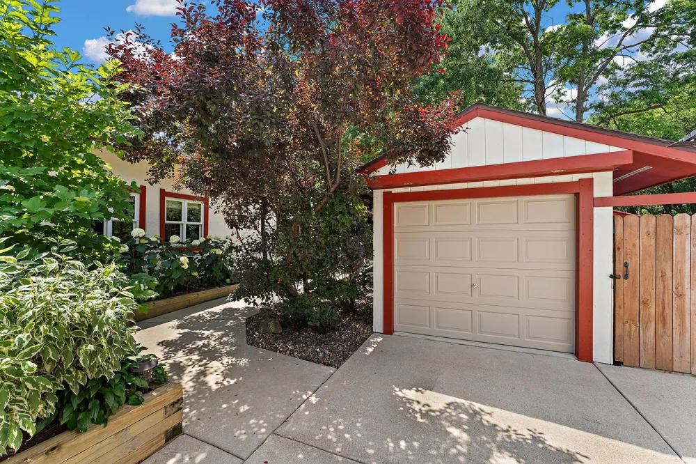 1049 2nd Street Saint Paul Park, MN 55071