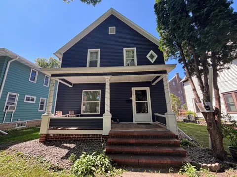 209 6th Street