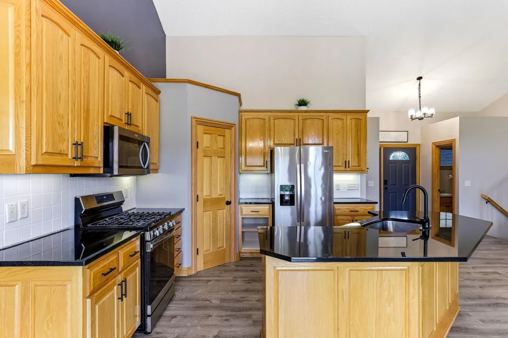20366 150th Street NW Elk River, MN 55330