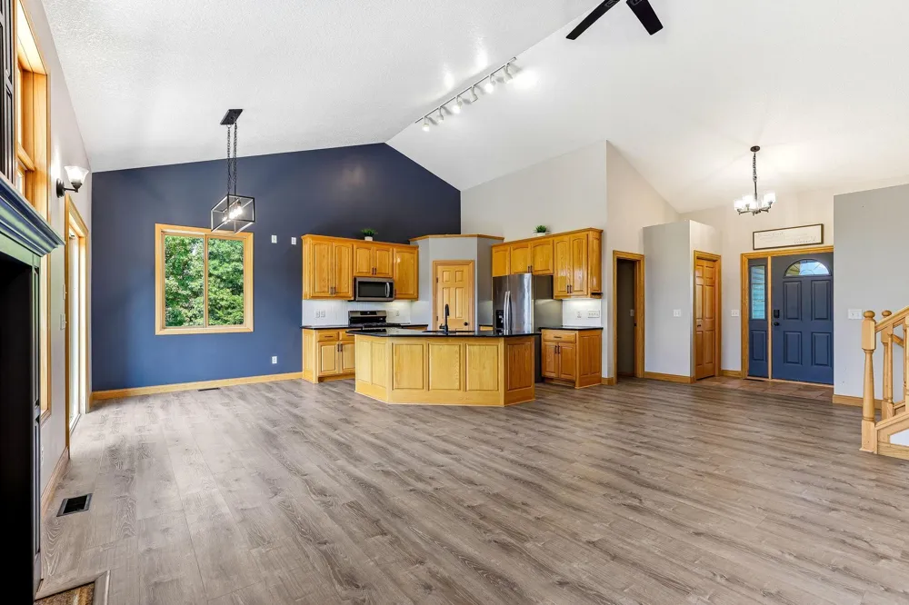 20366 150th Street NW Elk River, MN 55330