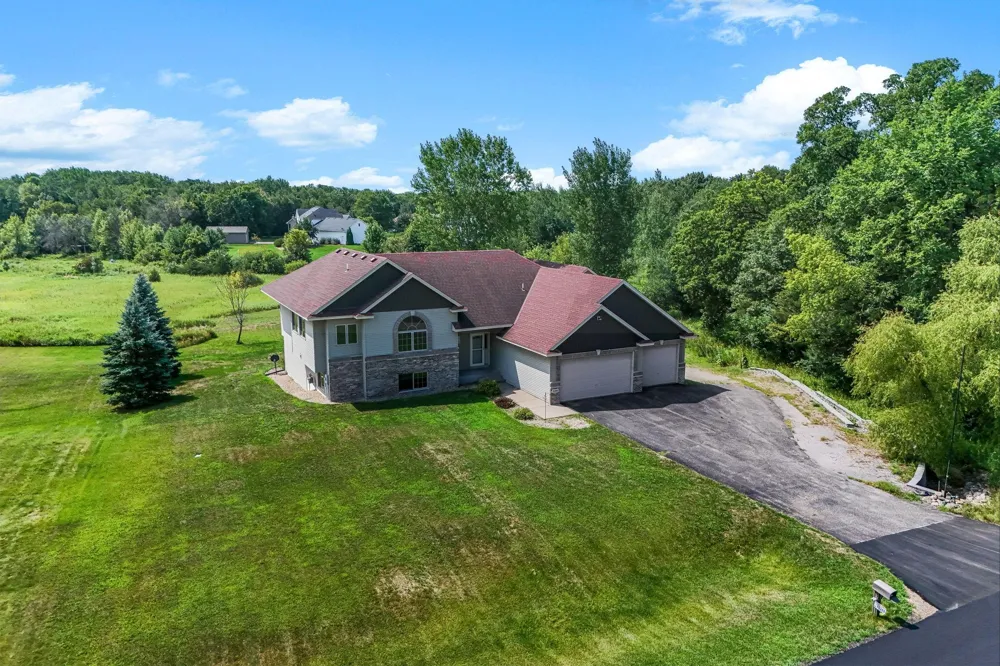 20366 150th Street NW Elk River, MN 55330