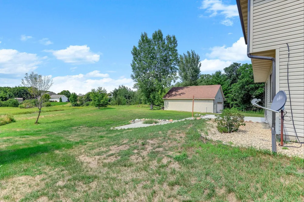 20366 150th Street NW Elk River, MN 55330