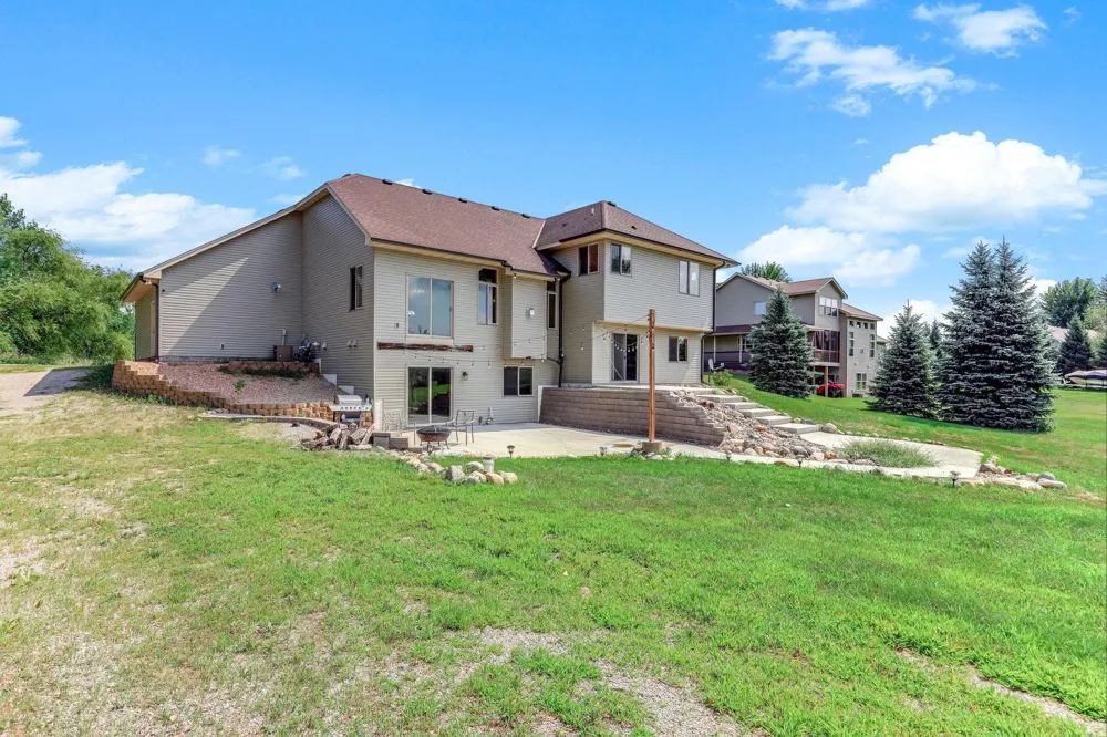20366 150th Street NW Elk River, MN 55330