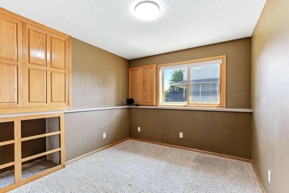 20366 150th Street NW Elk River, MN 55330