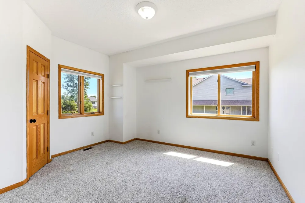 20366 150th Street NW Elk River, MN 55330
