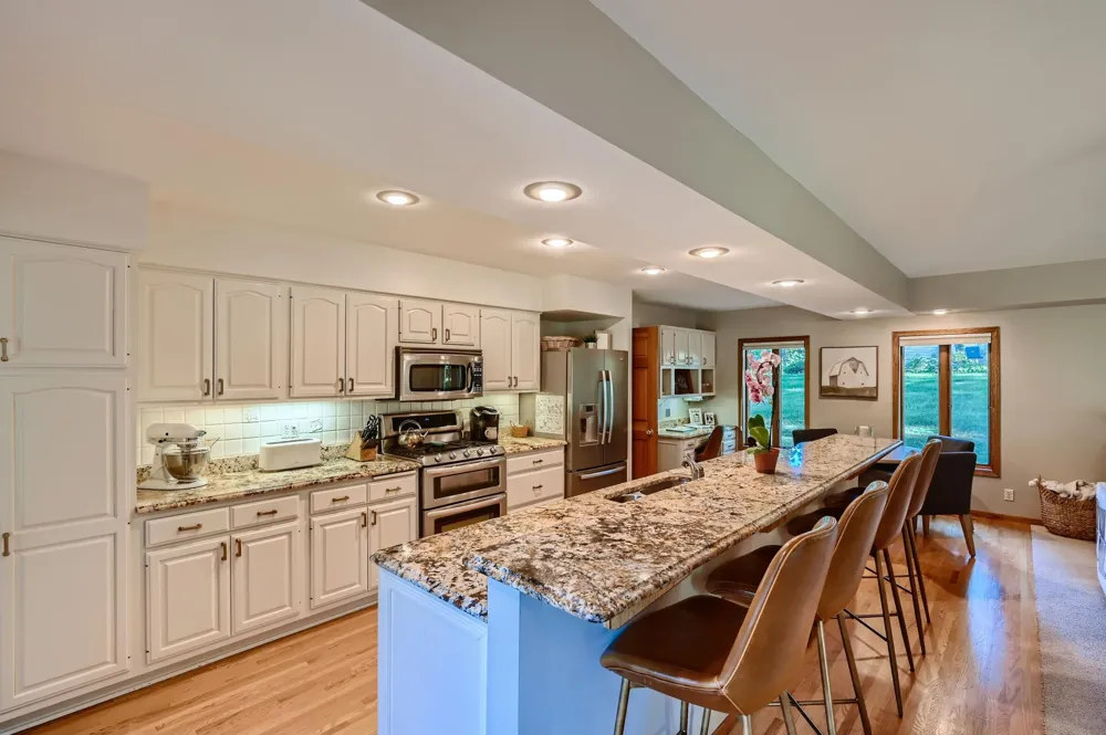 3200 Frear Drive Minnetonka, MN 55305