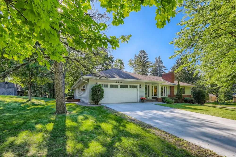 3200 Frear Drive Minnetonka, MN 55305