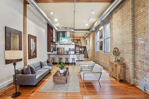 801 Washington Avenue #222