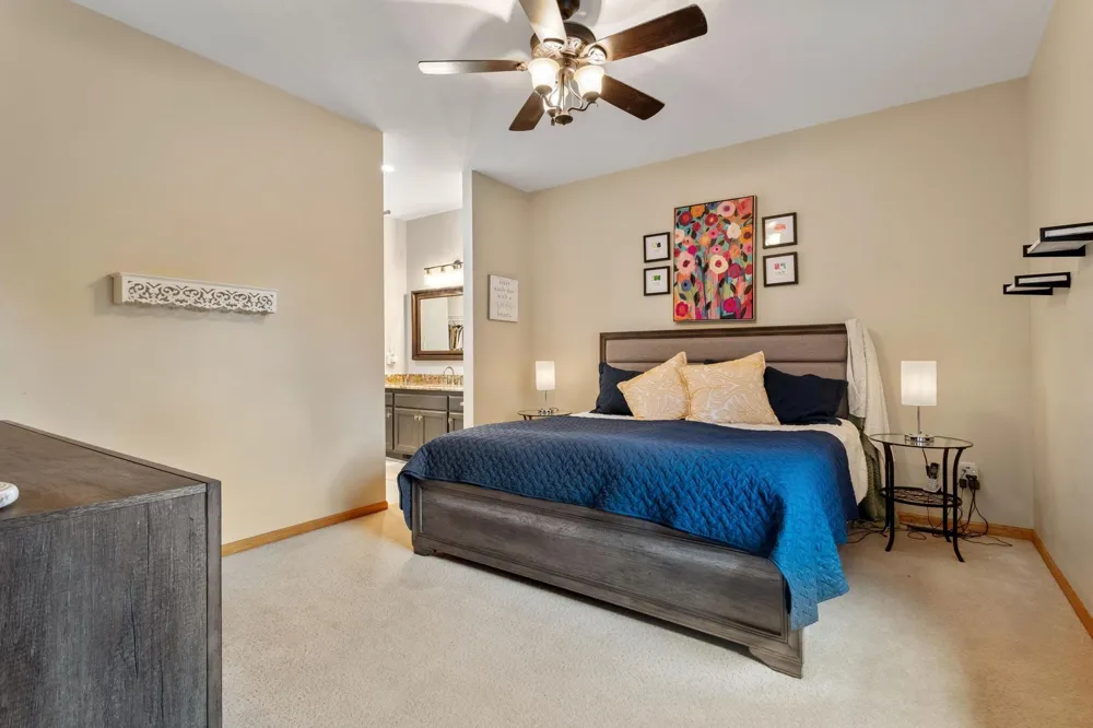 339 Summer Place E Maplewood, MN 55117