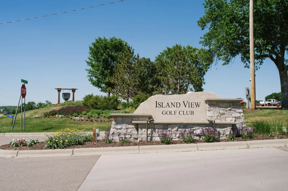 227 Huntington Drive Waconia, MN 55387
