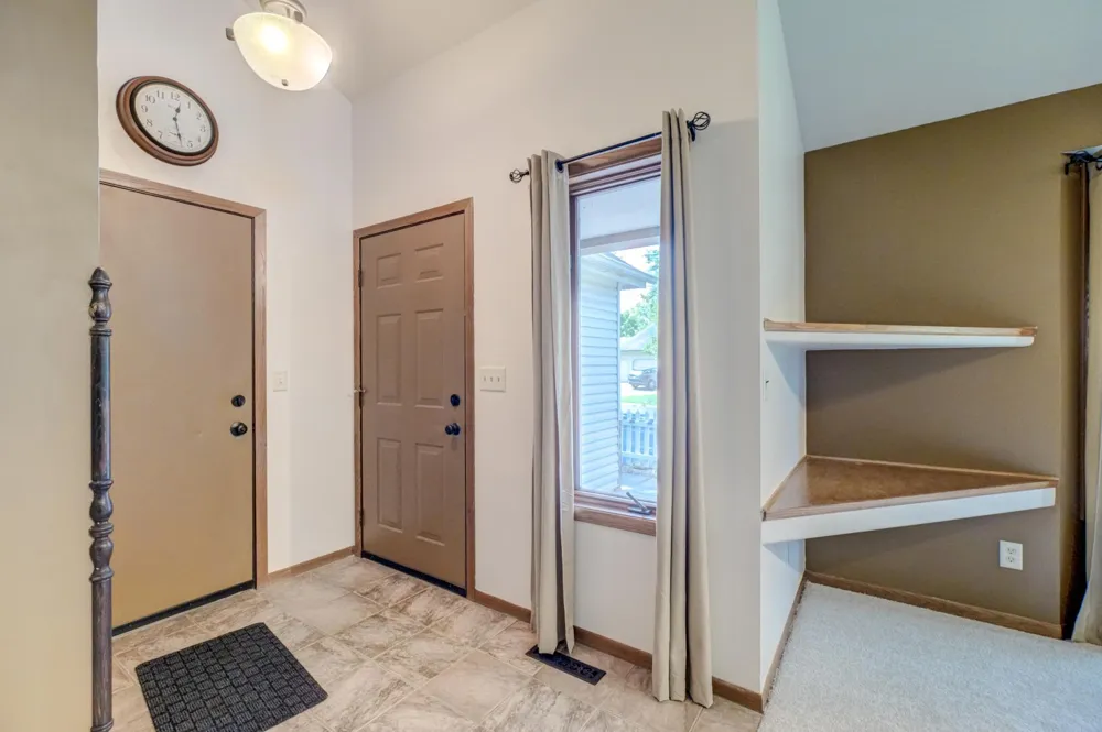 13221 Court Place Burnsville, MN 55337