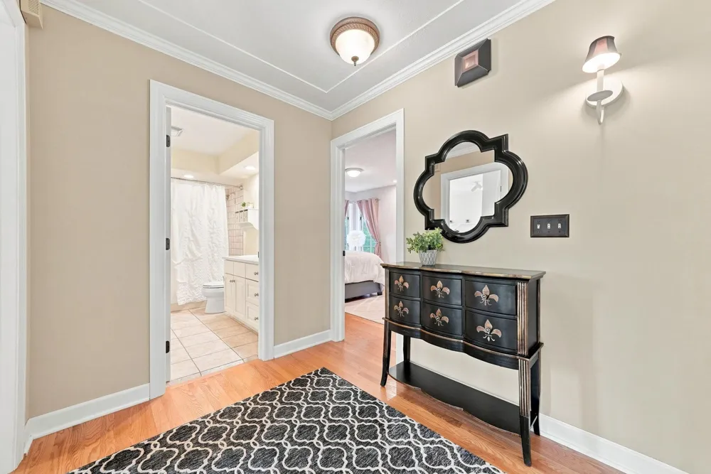9486 Olympia Drive Eden Prairie, MN 55347