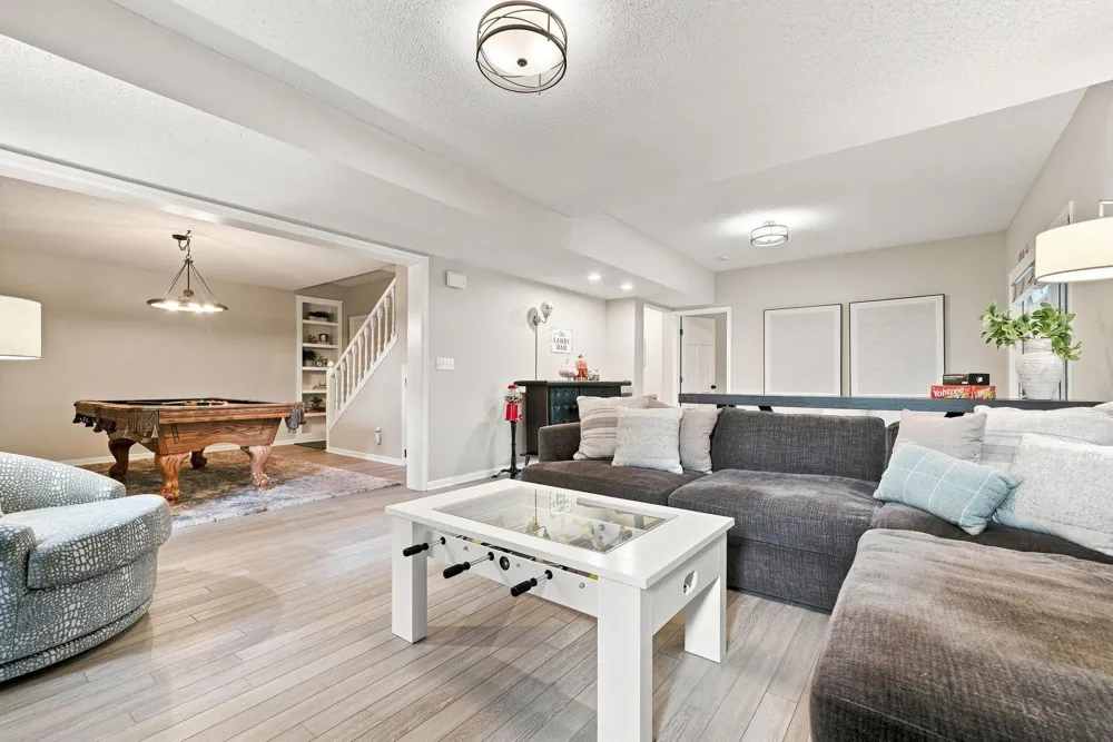 9486 Olympia Drive Eden Prairie, MN 55347