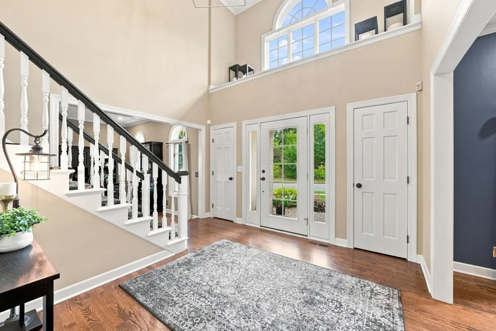 9486 Olympia Drive Eden Prairie, MN 55347