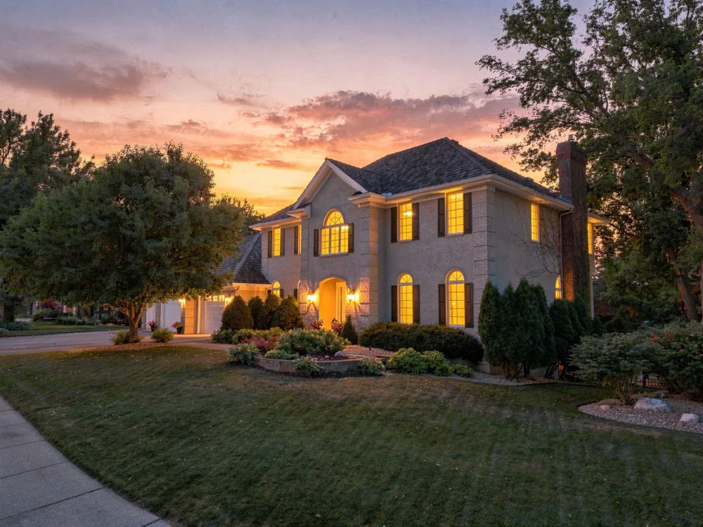 9486 Olympia Drive Eden Prairie, MN 55347