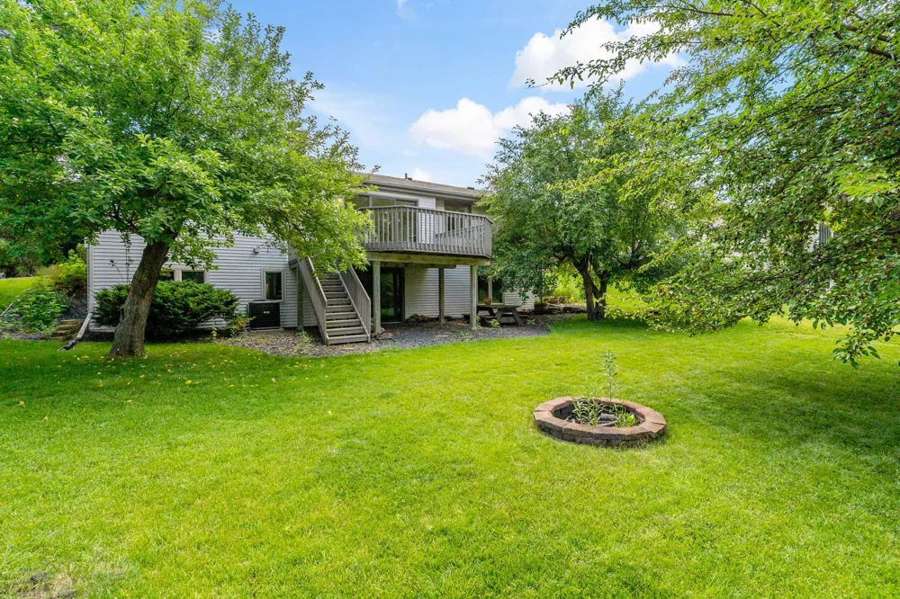 18920 27th Avenue Plymouth, MN 55447