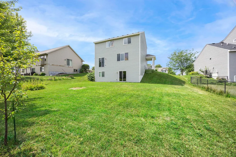 838 10th Avenue NE Lonsdale, MN 55046