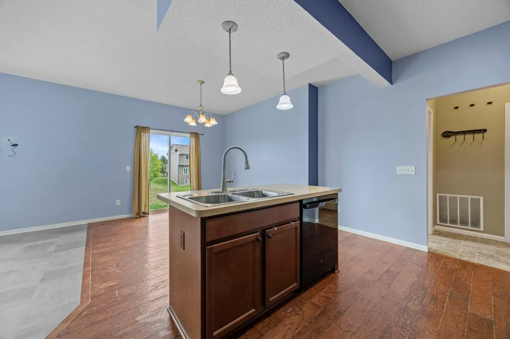 838 10th Avenue NE Lonsdale, MN 55046