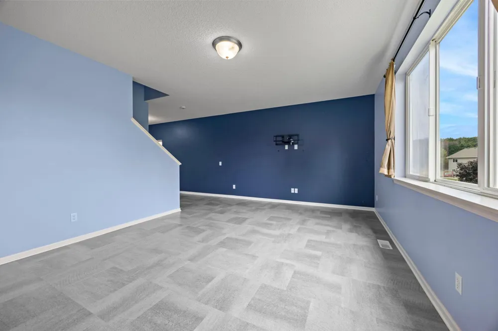 838 10th Avenue NE Lonsdale, MN 55046